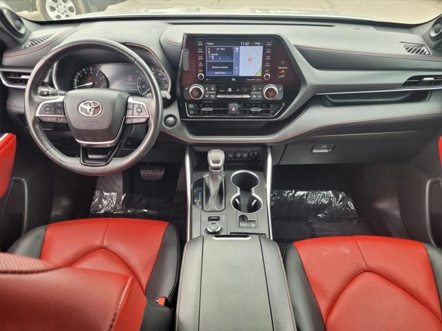 used 2021 Toyota Highlander car, priced at $36,940
