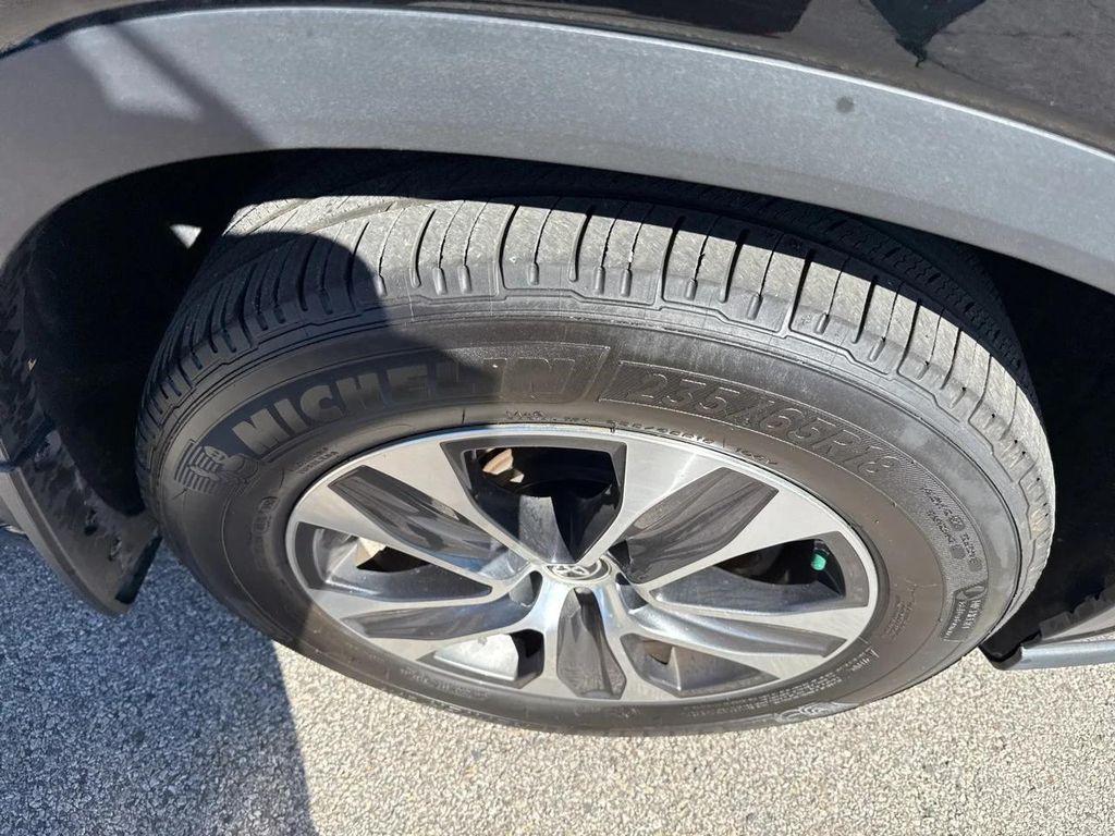 used 2022 Toyota Highlander car, priced at $33,855