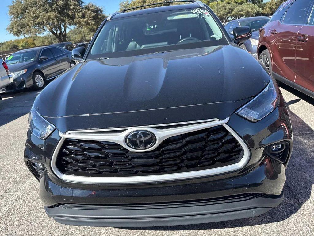 used 2022 Toyota Highlander car, priced at $33,855