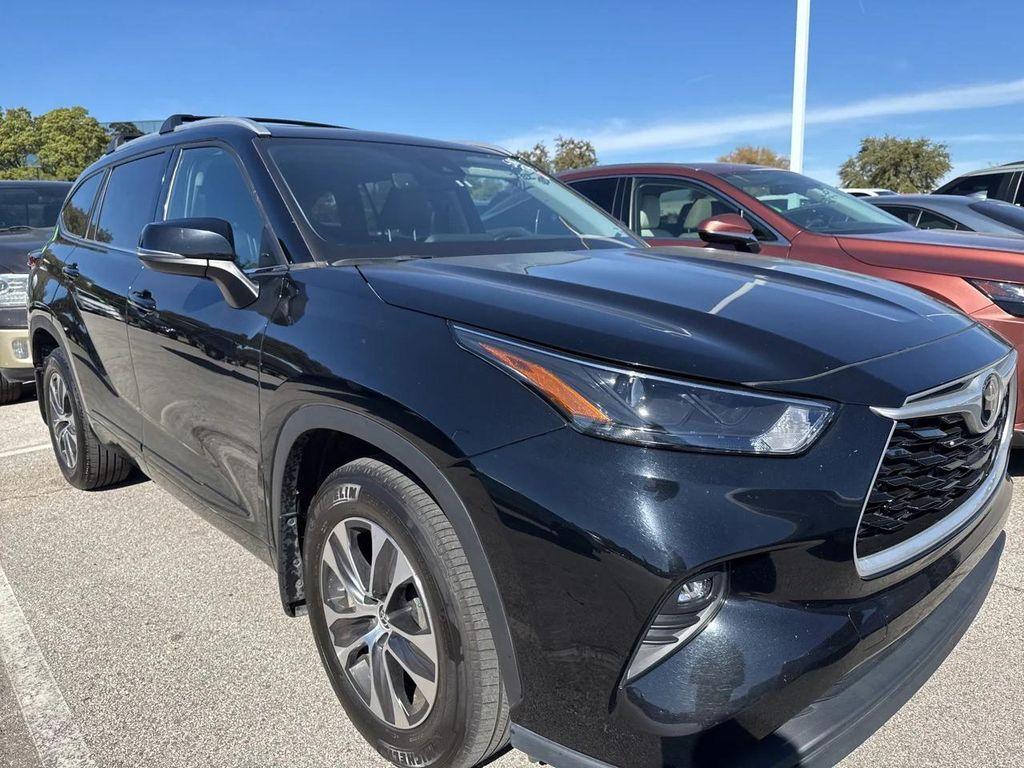 used 2022 Toyota Highlander car, priced at $33,855
