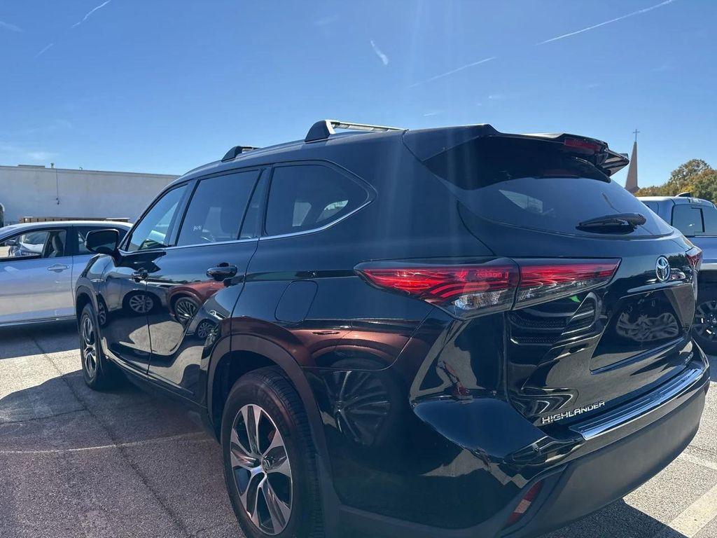 used 2022 Toyota Highlander car, priced at $33,855