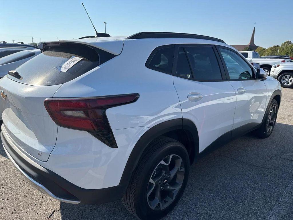 used 2024 Chevrolet Trax car, priced at $20,998