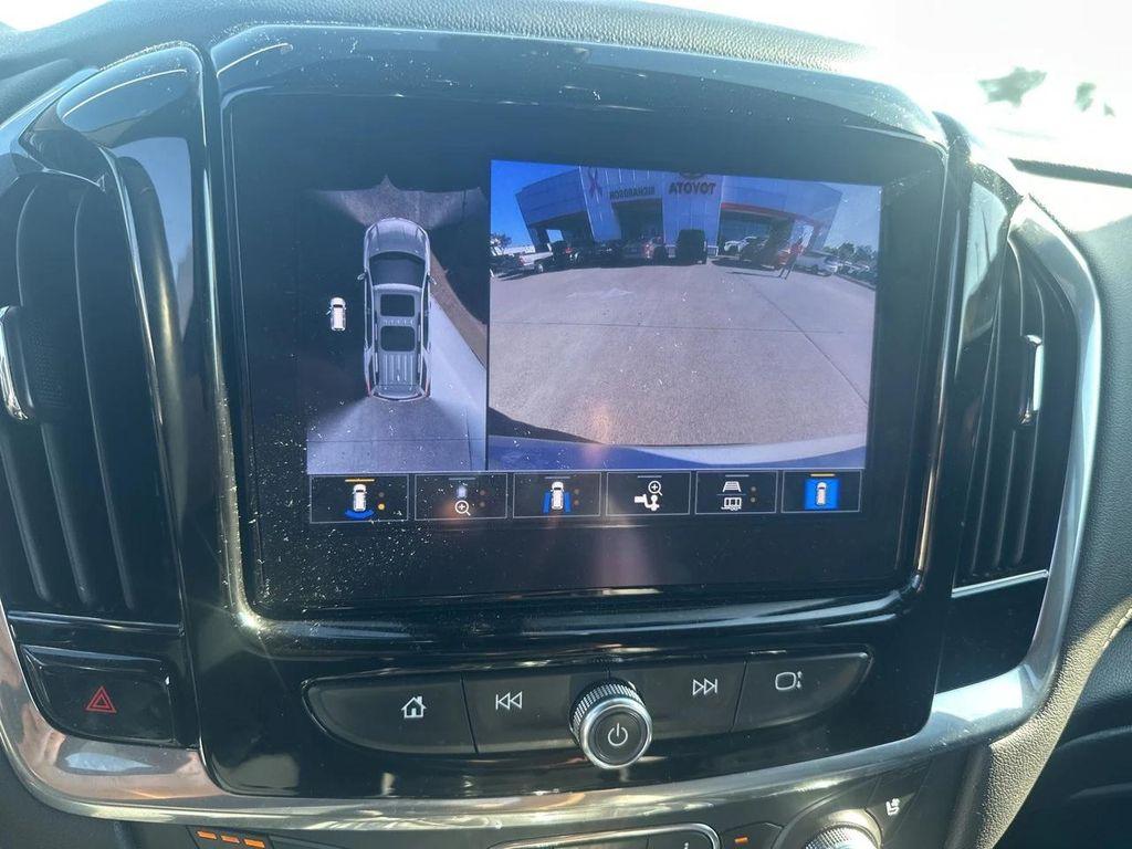 used 2022 Chevrolet Traverse car