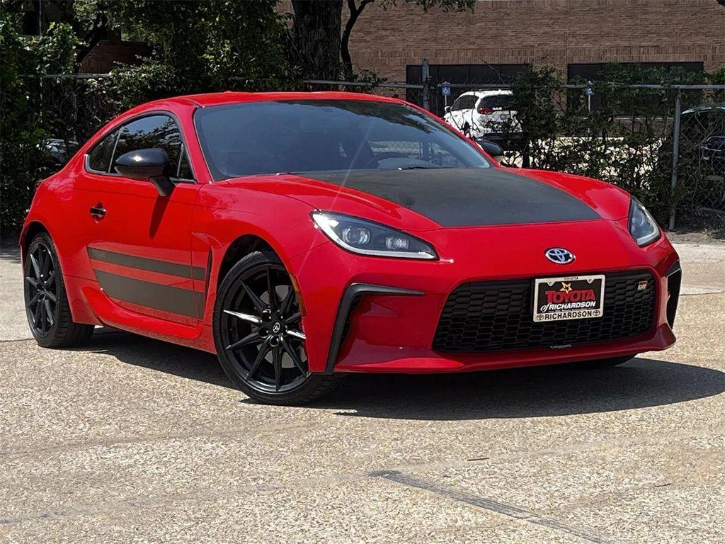 used 2024 Toyota GR86 car, priced at $31,998