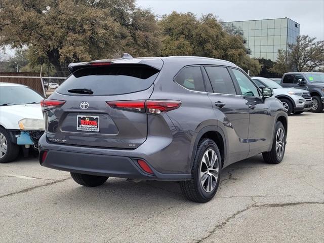 used 2024 Toyota Highlander car, priced at $38,998