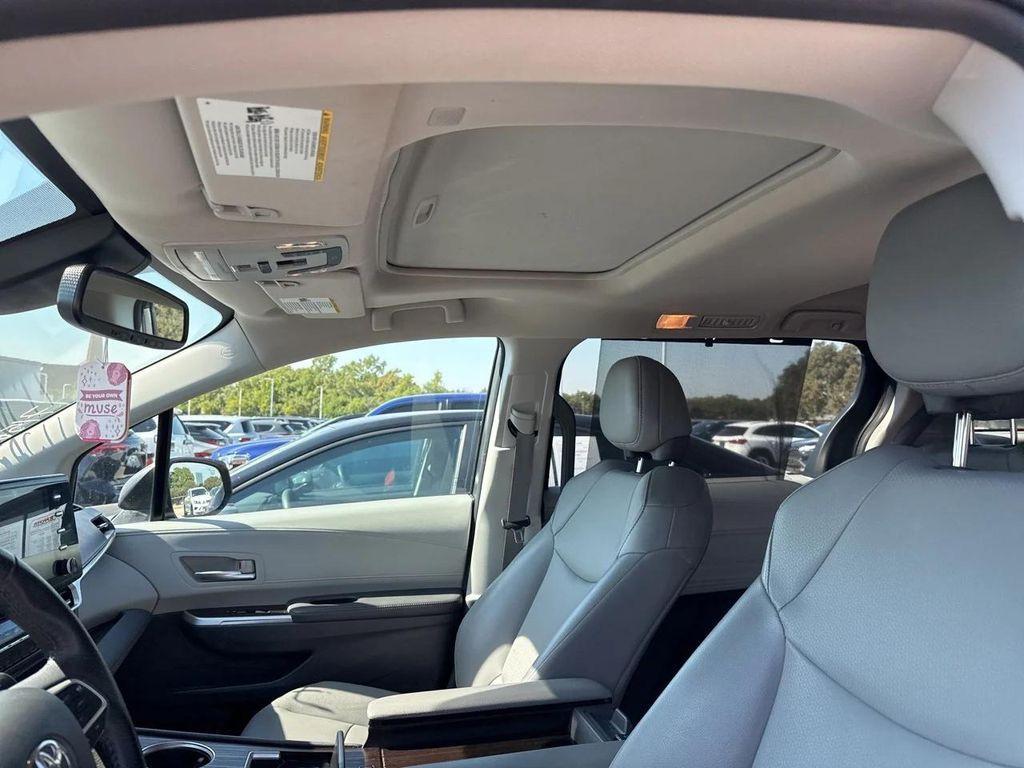 used 2022 Toyota Sienna car, priced at $33,998