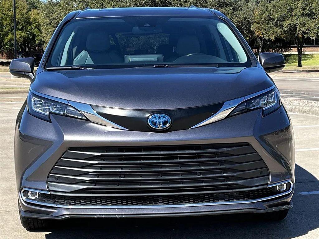 used 2022 Toyota Sienna car, priced at $31,757