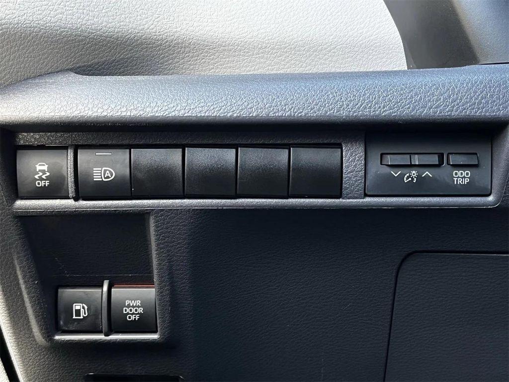 used 2022 Toyota Sienna car, priced at $31,757