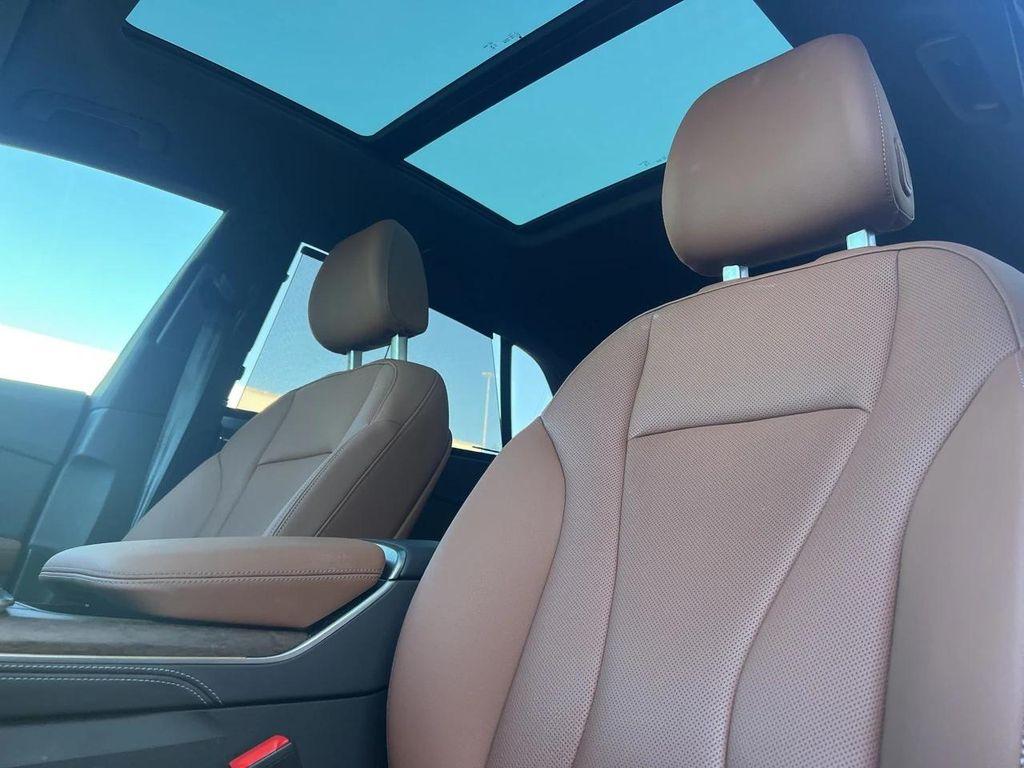 used 2024 Audi Q8 car