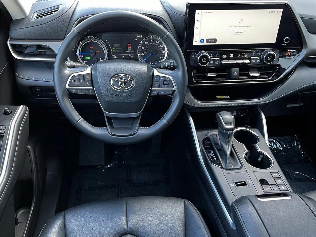 used 2023 Toyota Highlander Hybrid car, priced at $34,484