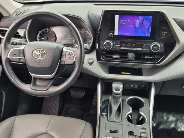 used 2023 Toyota Highlander car, priced at $35,936