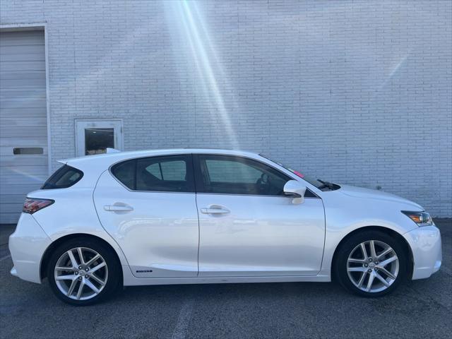 used 2015 Lexus CT 200h car, priced at $21,585