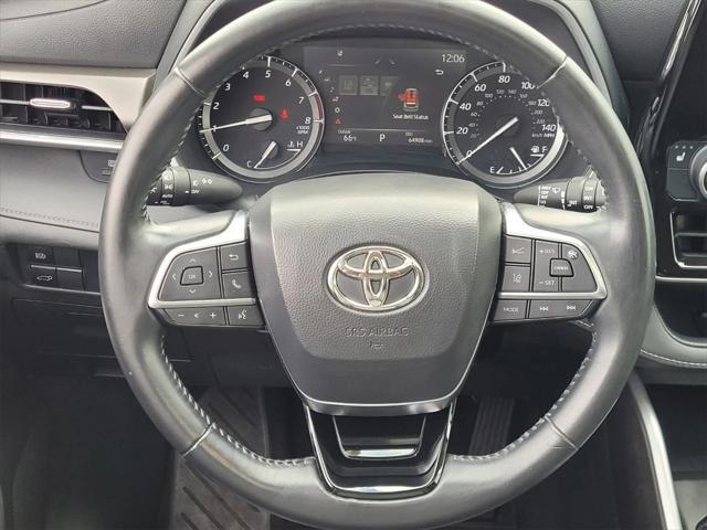 used 2021 Toyota Highlander car, priced at $28,988