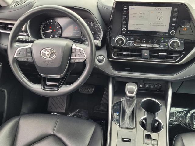 used 2021 Toyota Highlander car, priced at $28,988