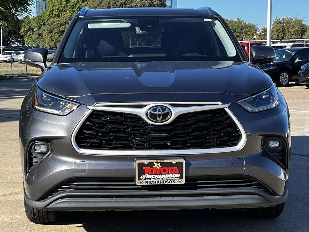 used 2021 Toyota Highlander car, priced at $27,871