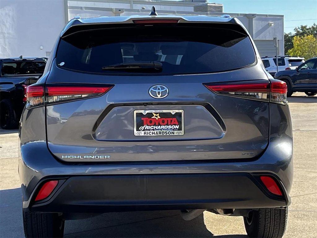 used 2021 Toyota Highlander car, priced at $27,871