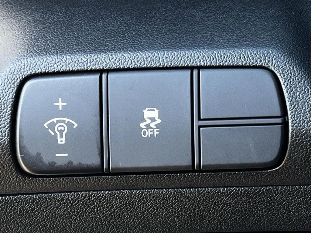 used 2025 Hyundai Elantra car, priced at $21,685