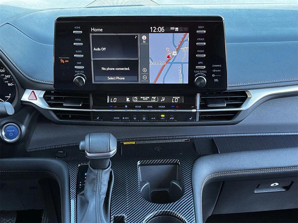 used 2024 Toyota Sienna car, priced at $39,276