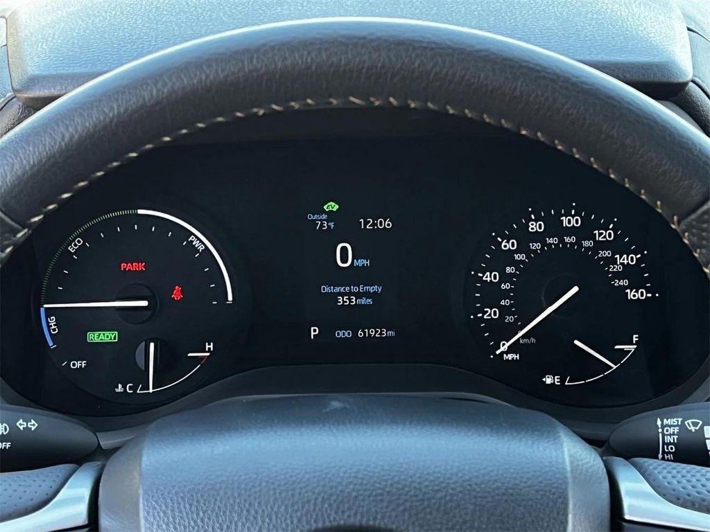 used 2024 Toyota Sienna car, priced at $39,276