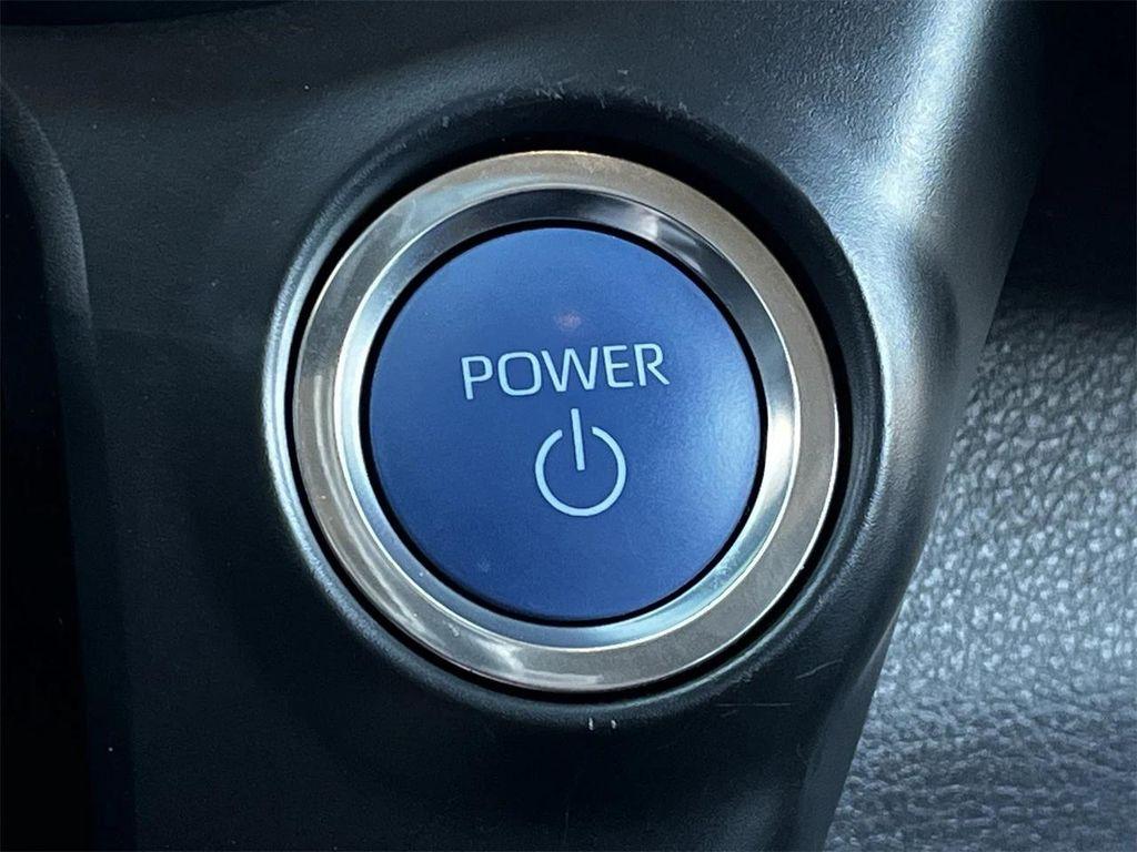 used 2024 Toyota Sienna car, priced at $39,276