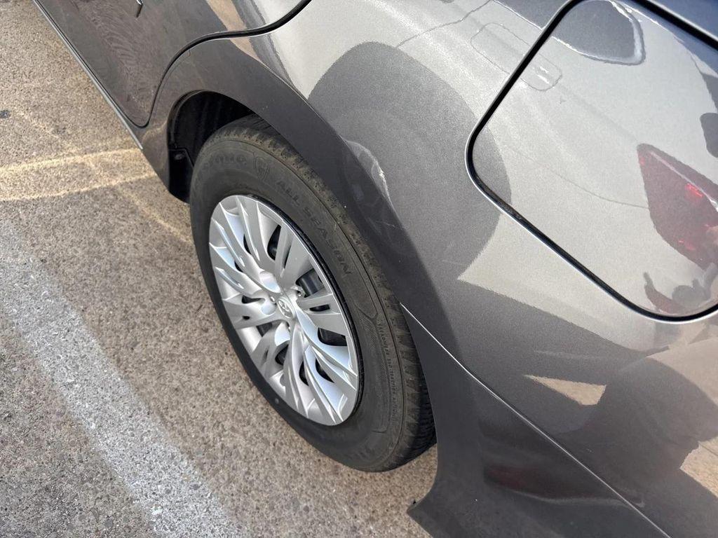 used 2013 Toyota Camry Hybrid car