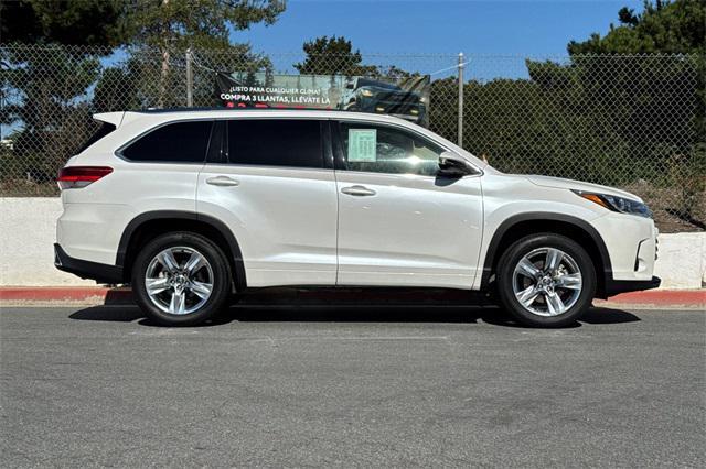 used 2018 Toyota Highlander car, priced at $29,993