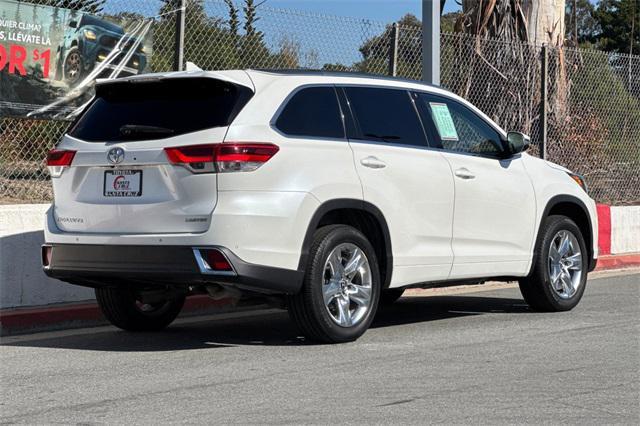 used 2018 Toyota Highlander car, priced at $29,993