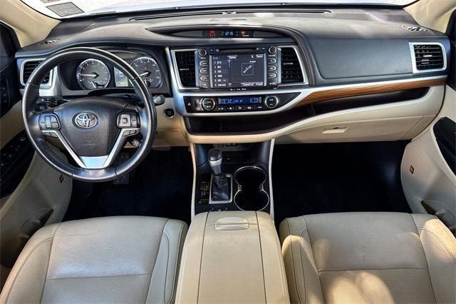 used 2018 Toyota Highlander car, priced at $29,993