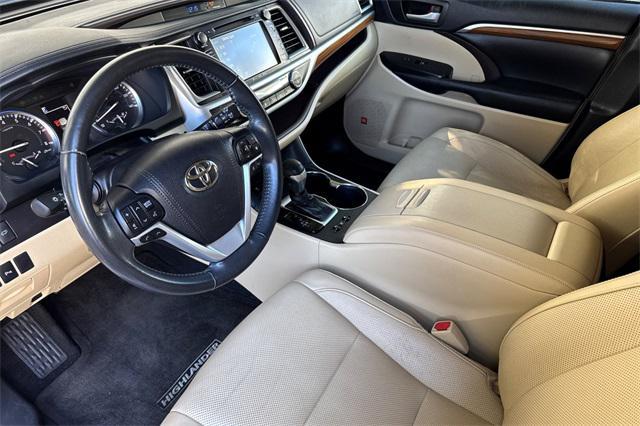 used 2018 Toyota Highlander car, priced at $29,993