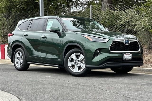 used 2023 Toyota Highlander Hybrid car, priced at $42,995