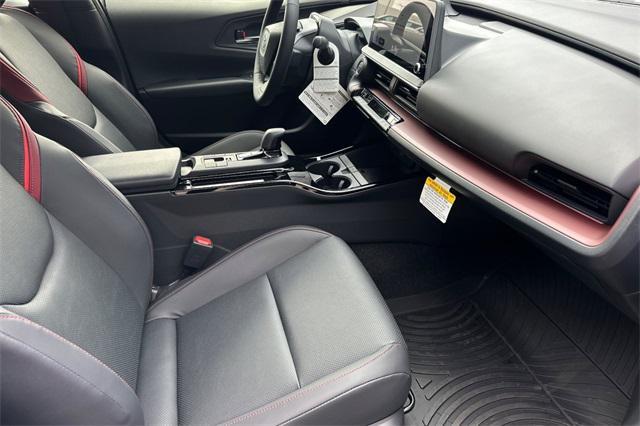 new 2025 Toyota Prius Plug-In Hybrid car, priced at $43,768