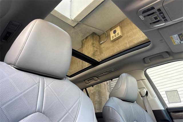 used 2022 Toyota Highlander car, priced at $39,586