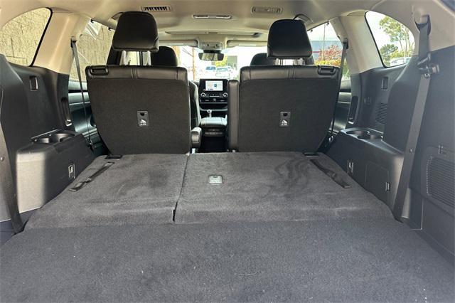 used 2023 Toyota Highlander car, priced at $38,997