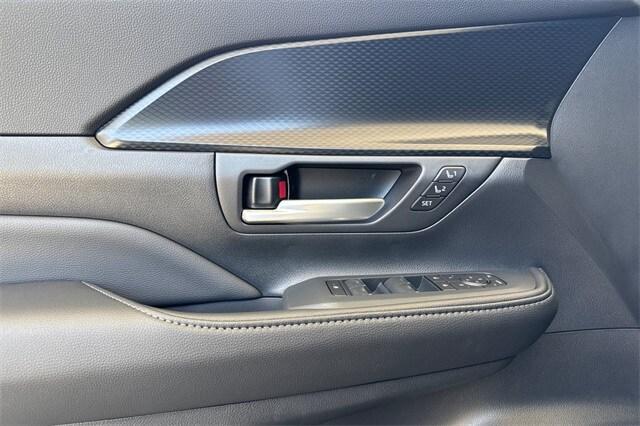 new 2025 Toyota Grand Highlander Hybrid car, priced at $67,397