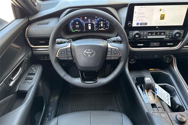 new 2025 Toyota Grand Highlander Hybrid car, priced at $68,221