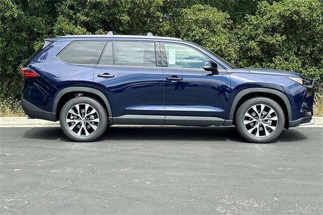 new 2025 Toyota Grand Highlander Hybrid car, priced at $63,612