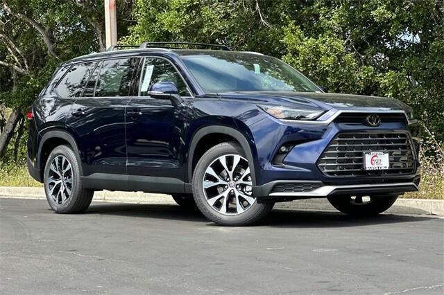 new 2025 Toyota Grand Highlander Hybrid car, priced at $63,612