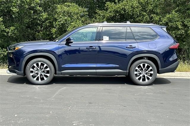 new 2025 Toyota Grand Highlander Hybrid car, priced at $63,612