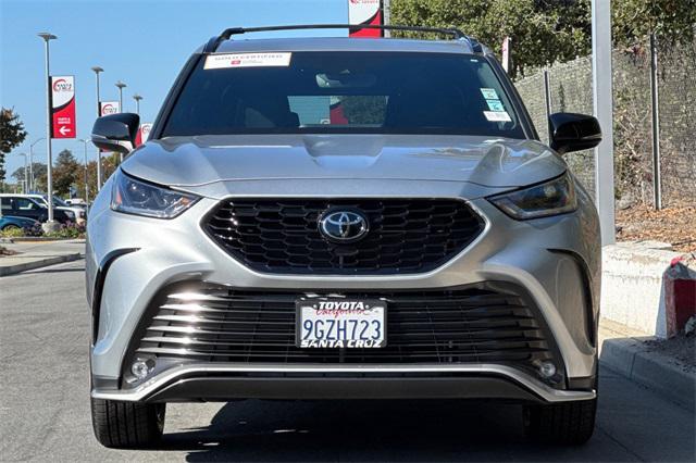 used 2023 Toyota Highlander car, priced at $39,998