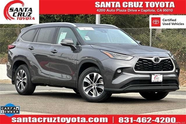 used 2024 Toyota Highlander car, priced at $42,800