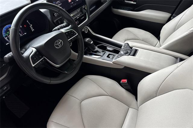 used 2024 Toyota Grand Highlander car, priced at $43,489