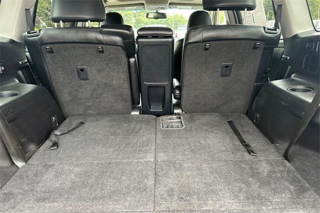 used 2012 Toyota Highlander Hybrid car, priced at $8,678