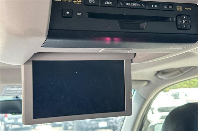 used 2012 Toyota Highlander Hybrid car, priced at $8,678