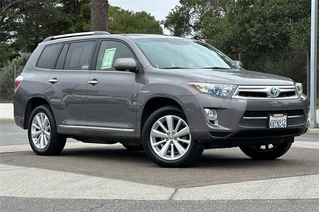 used 2012 Toyota Highlander Hybrid car, priced at $8,678