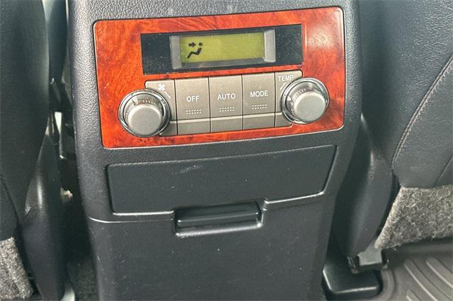 used 2012 Toyota Highlander Hybrid car, priced at $8,678