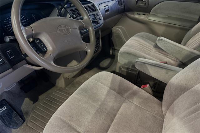 used 1999 Toyota Sienna car, priced at $4,995