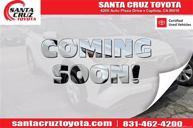 used 2023 Toyota Highlander car, priced at $34,425