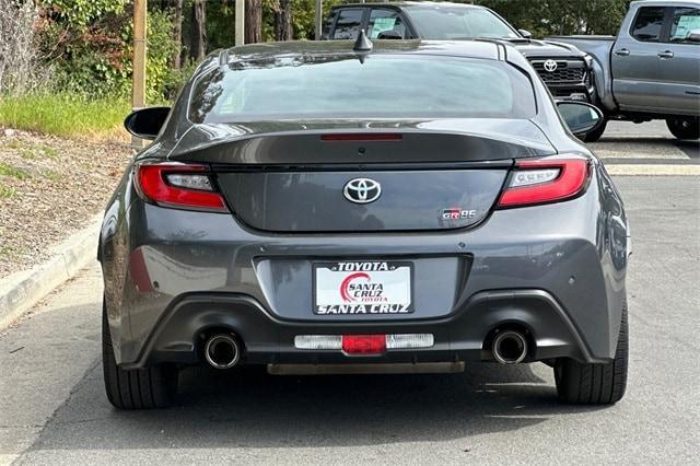 used 2022 Toyota GR86 car, priced at $27,995