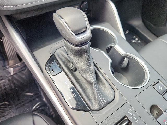 used 2023 Toyota Highlander car, priced at $37,999