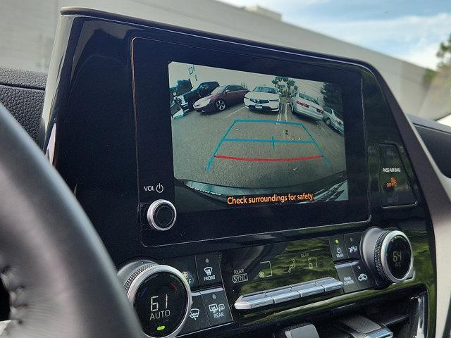 used 2023 Toyota Highlander car, priced at $37,999
